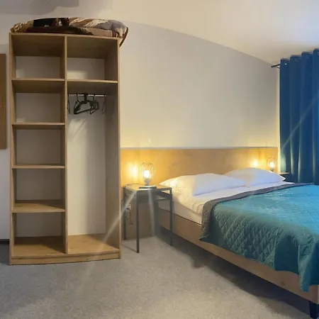 Hucul Apartment *